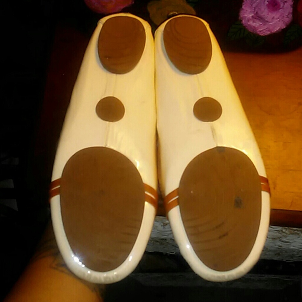 Kate Spade patent leather flats - Picture 3 of 5